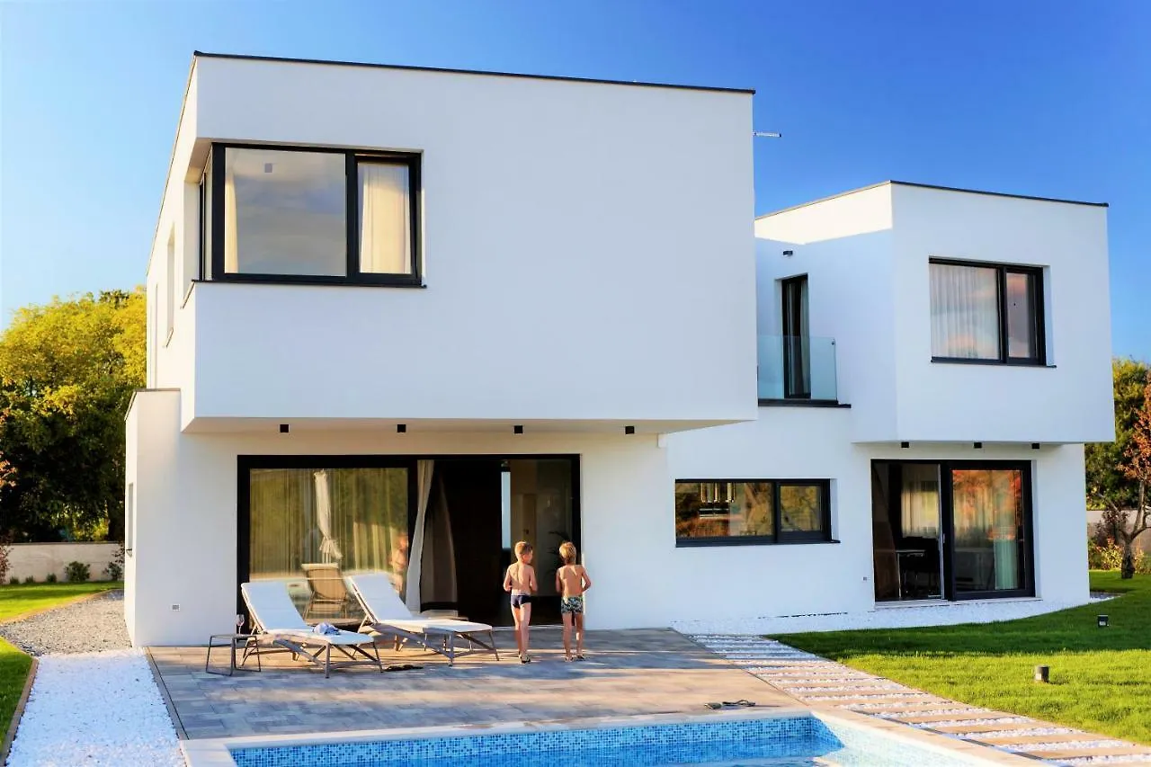 Villa Petra 0*, Novigrad (Istria)