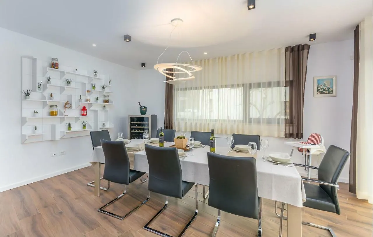 Villa Petra  Novigrad (Istria)