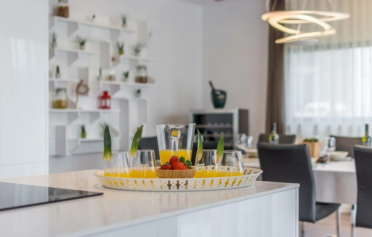 Villa Petra 0*, Novigrad (Istria) Croatia