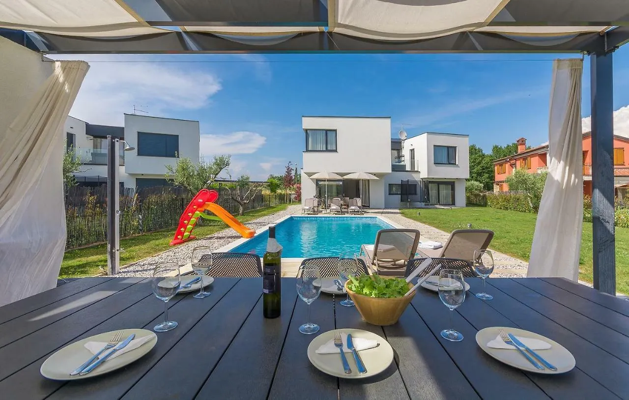 Villa Petra  Novigrad (Istria)