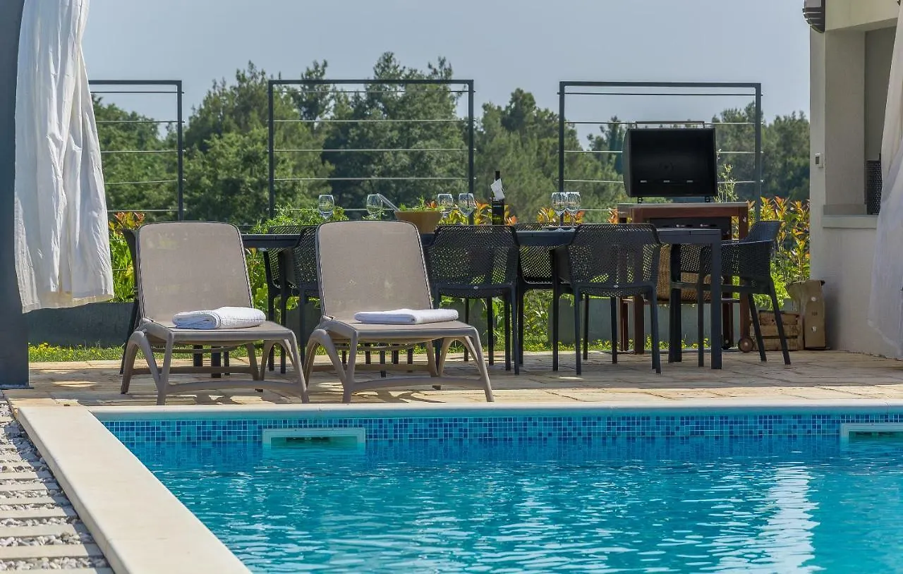 Villa Petra 0*, Novigrad (Istria)
